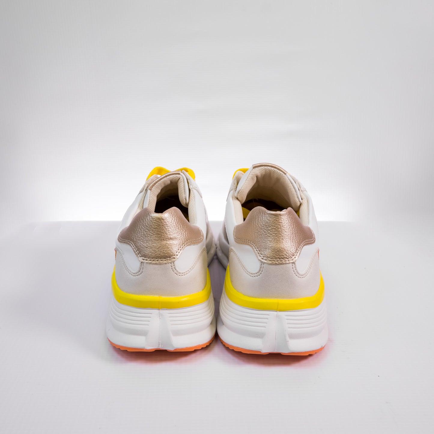 Susst - Dawson Womens Tainers White - SS25