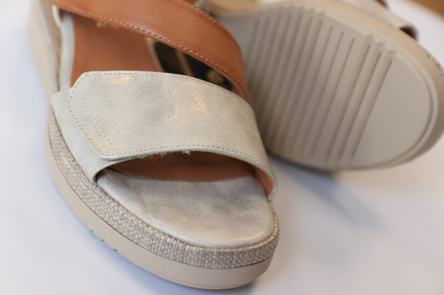 Jana Soft Line Sandals – Tan and Beige